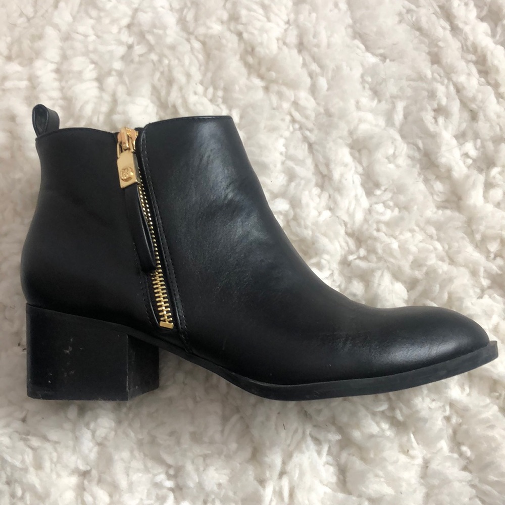 Tommy Hilfiger booties